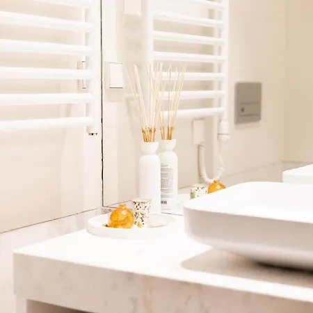 Infinity Tower Private Luxury Апартаменты *