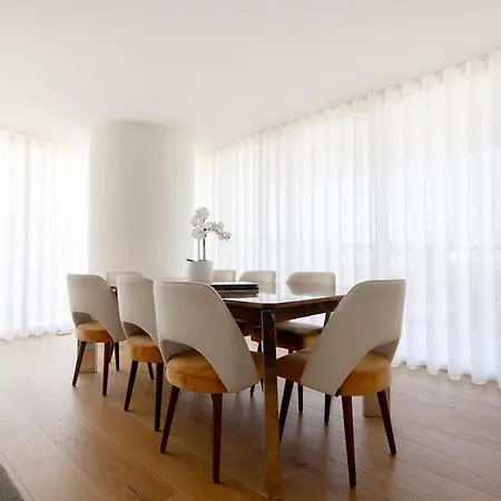 Infinity Tower Private Luxury